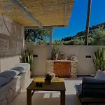 Armando - Private Nature Retreat With Bbq To Experience Magical Greek Hospitality By Mana Gers Case de vacanță *