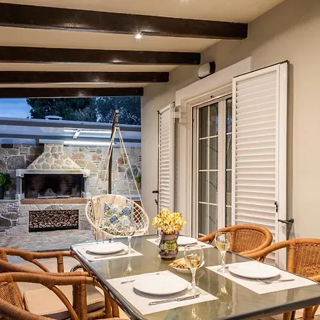 Armando - Private Nature Retreat With Bbq To Experience Magical Greek Hospitality By Mana Gers Casa vacanze