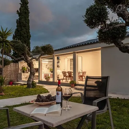 Armando - Private Nature Retreat With Bbq To Experience Magical Greek Hospitality By Mana Gers